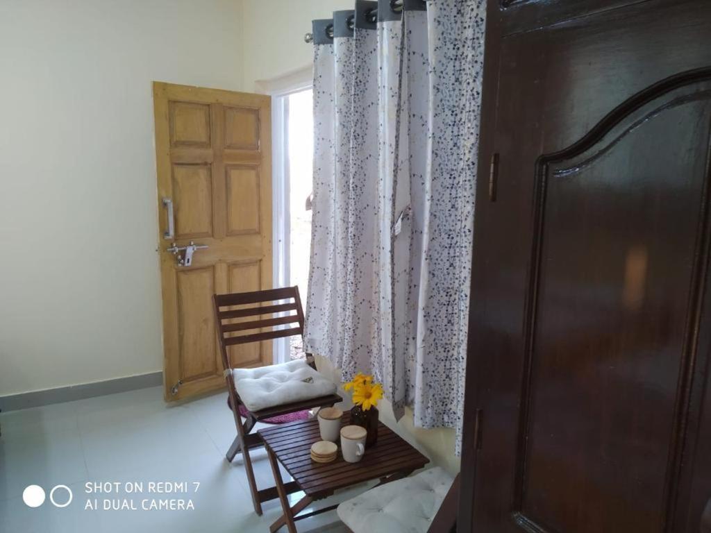 Mars Jungle Adventure Stud Farm With Private Jacuzzi Villa Narsinge Oda fotoğraf