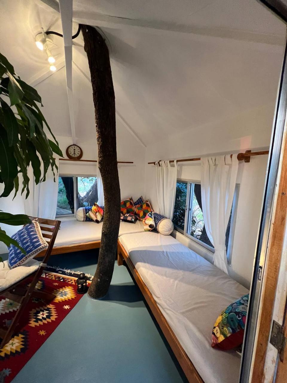 Mars Jungle Adventure Stud Farm With Private Jacuzzi Villa Narsinge Oda fotoğraf
